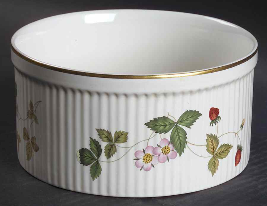 Wild Strawberry (Bone & Oven To Table) 6" Souffle by Wedgwood-1