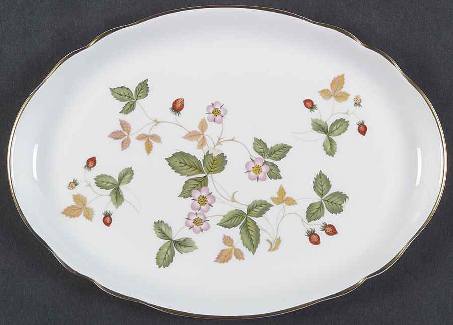 Wild Strawberry (Bone & Oven To Table) Utility Tray by Wedgwood-1