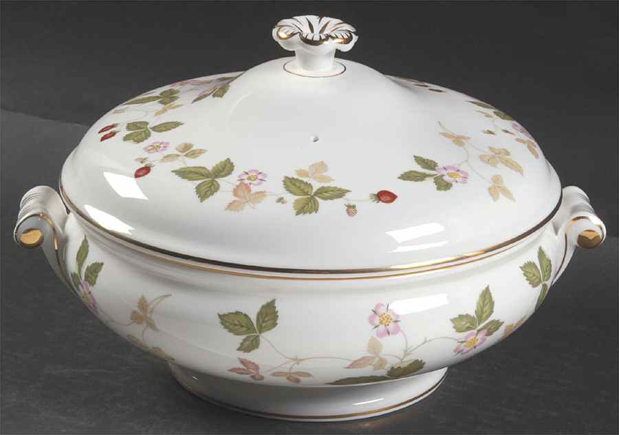 Wild Strawberry (Bone & Oven To Table) Round Covered Vegetable by Wedgwood-1