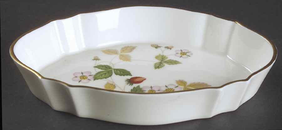 Wild Strawberry (Bone & Oven To Table) Silver Tray by Wedgwood-1