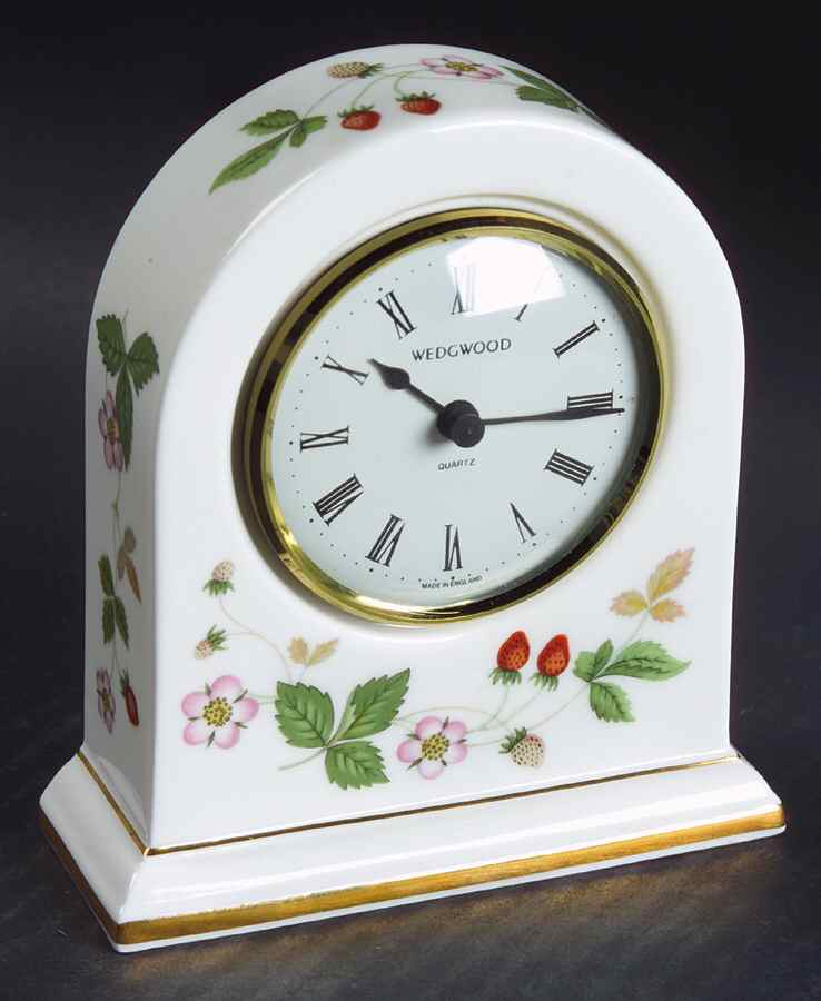 Wild Strawberry (Bone & Oven To Table) Medium Clock Dome by Wedgwood-1