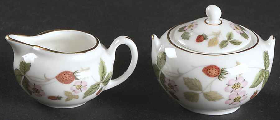 Wild Strawberry (Bone & Oven To Table) Mini Boxed Set, Creamer and Sugar with Lid by Wedgwood-1