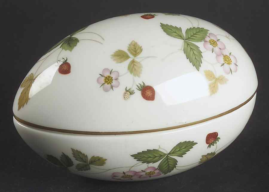 Wild Strawberry (Bone & Oven To Table) 4" Egg Box & Lid by Wedgwood-1