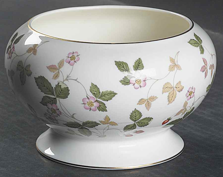 Wild Strawberry (Bone & Oven To Table) Rose Bowl by Wedgwood-1
