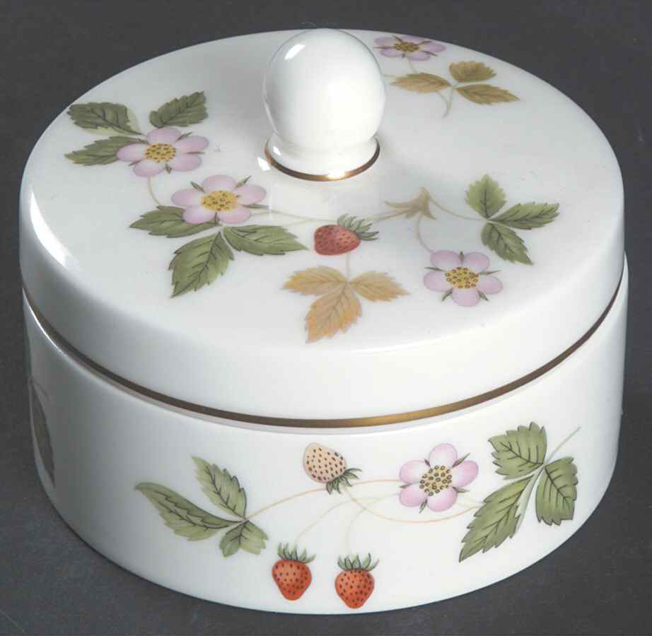 Wild Strawberry (Bone & Oven To Table) 3" Round Box & Lid by Wedgwood-1