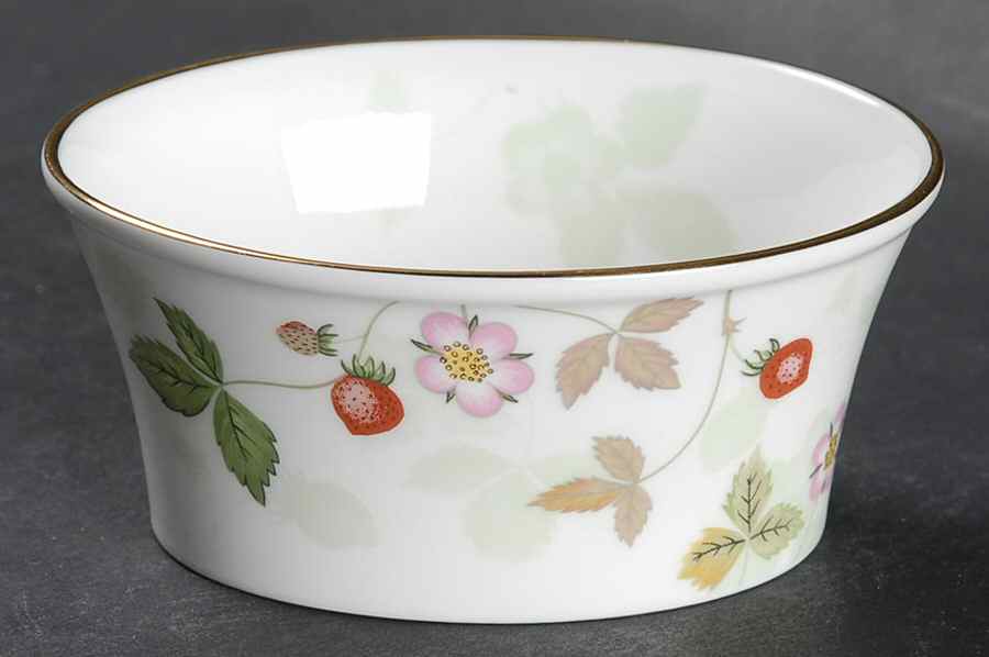 Wild Strawberry (Bone & Oven To Table) Mini Oval Open Sugar Bowl by Wedgwood-1