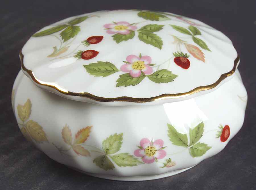 Wild Strawberry (Bone & Oven To Table) 2" Round Box & Lid by Wedgwood-1
