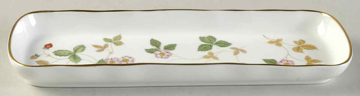 Wild Strawberry (Bone & Oven To Table) Mint Tray by Wedgwood-1