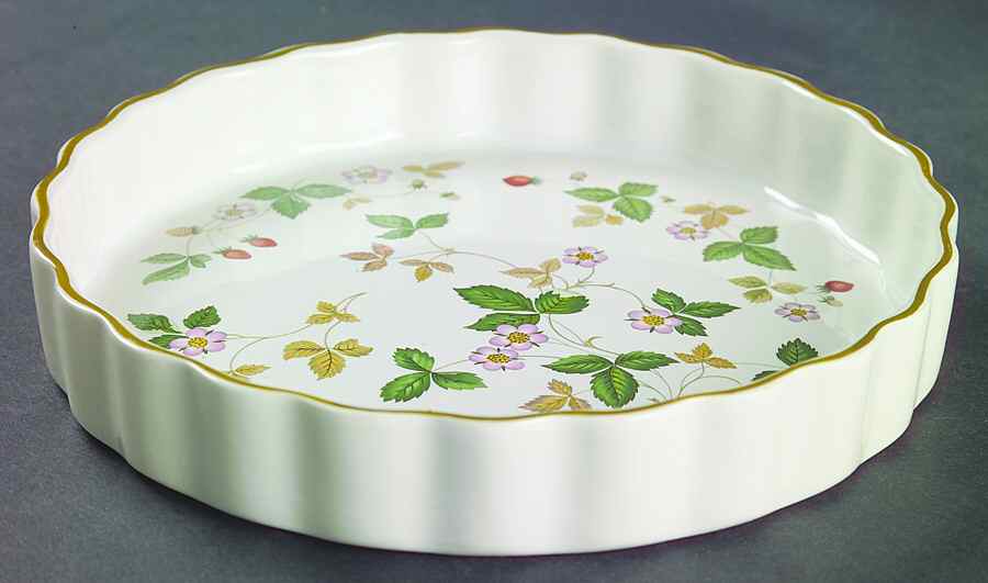 Wild Strawberry (Bone & Oven To Table) 7" Quiche by Wedgwood-1