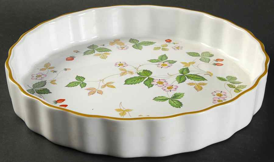 Wild Strawberry (Bone & Oven To Table) 8" Quiche by Wedgwood-1