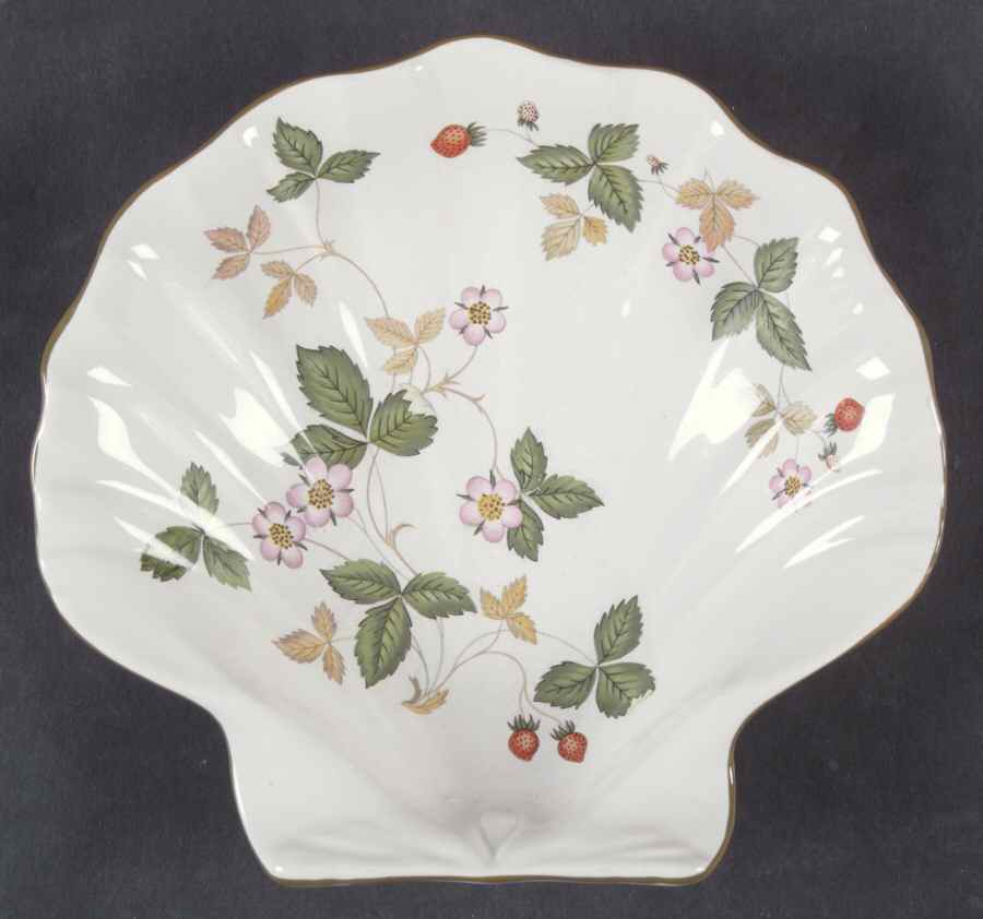 Wild Strawberry (Earthenware) Shell Shaped Dish by Wedgwood-1