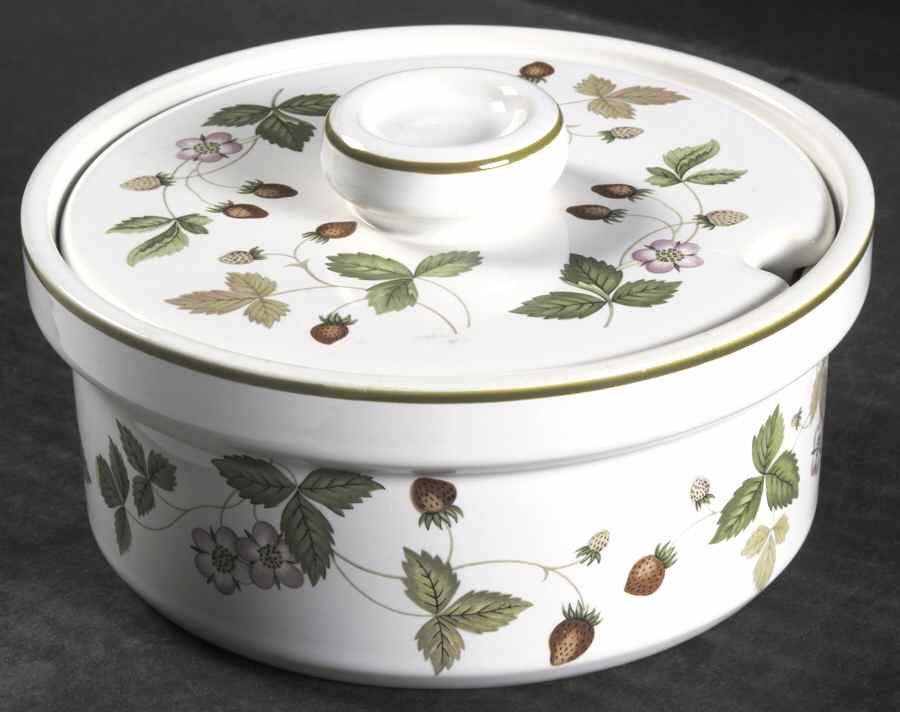 Wild Strawberry (Earthenware) Sugar Bowl & Lid by Wedgwood-1