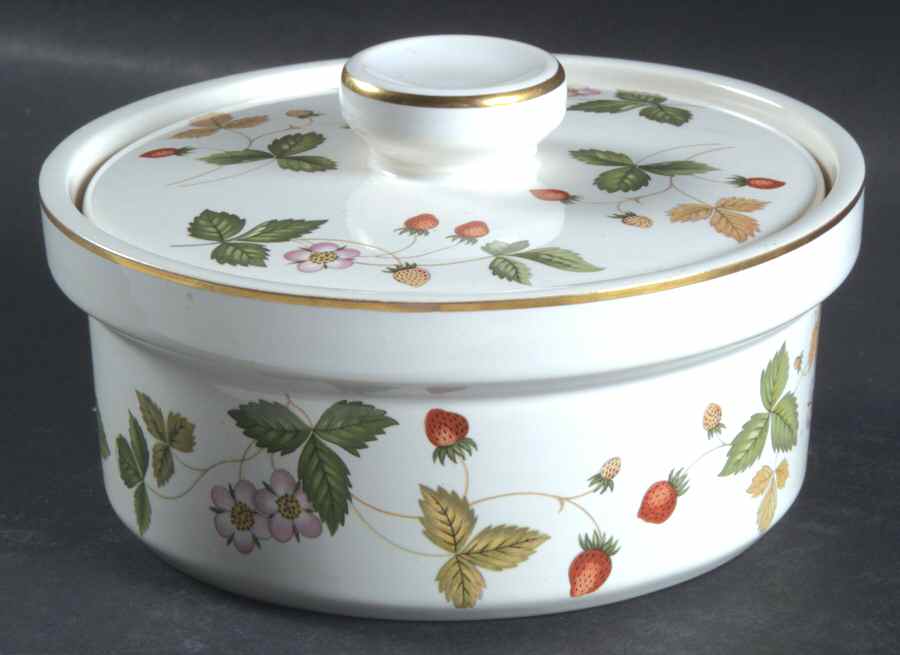 Wild Strawberry (Bone & Oven To Table) Individual Casserole & Lid by Wedgwood-1