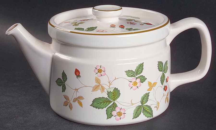 Wild Strawberry (Earthenware) Mini Teapot & Lid by Wedgwood-1