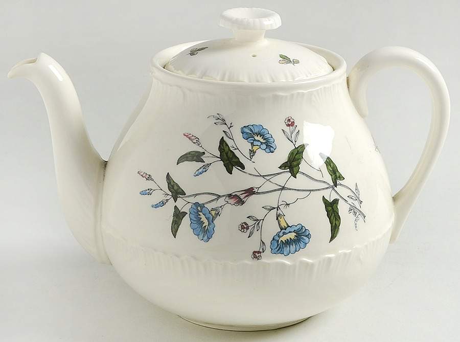 Williamsburg Wild Flowers Teapot & Lid by Wedgwood-1