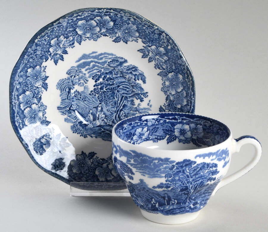 Woodland Flat Cup & Saucer Set by Wedgwood-1