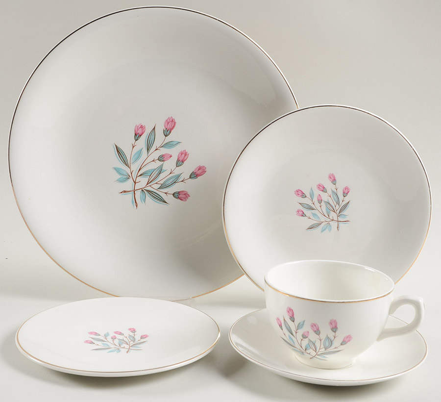 Pink Hope (Gold  Trim) 40 Piece Estate Set by Wedgwood-1