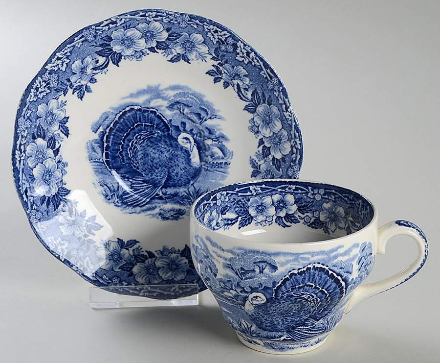 WW31 Flat Cup & Saucer Set by Wedgwood-1