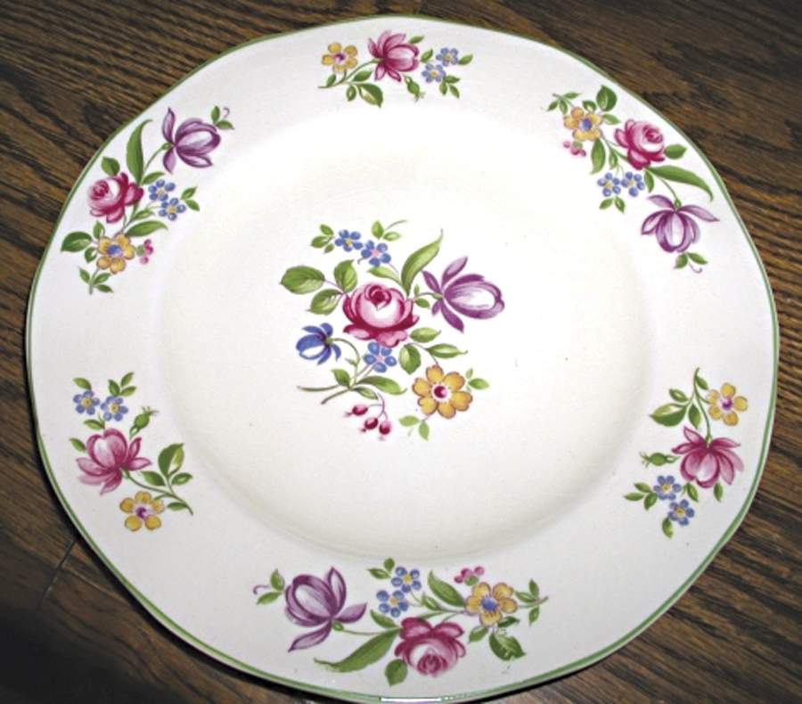WW84 Dinner Plate by Wedgwood-1