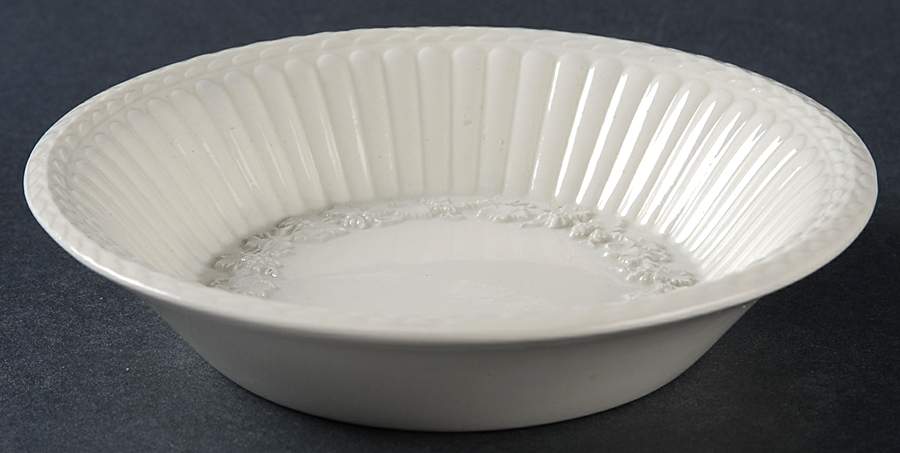 2804 (Edme, All Cream) Fruit/Dessert (Sauce) Bowl by Wedgwood-1