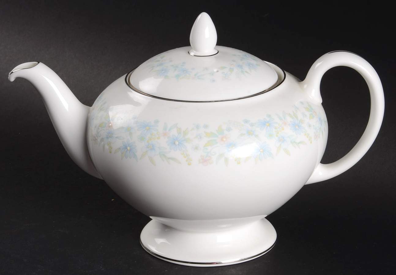 Wyndham Teapot & Lid by Wedgwood-1