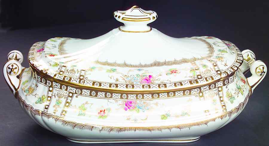 X3525 Oval Covered Vegetable by Wedgwood-1