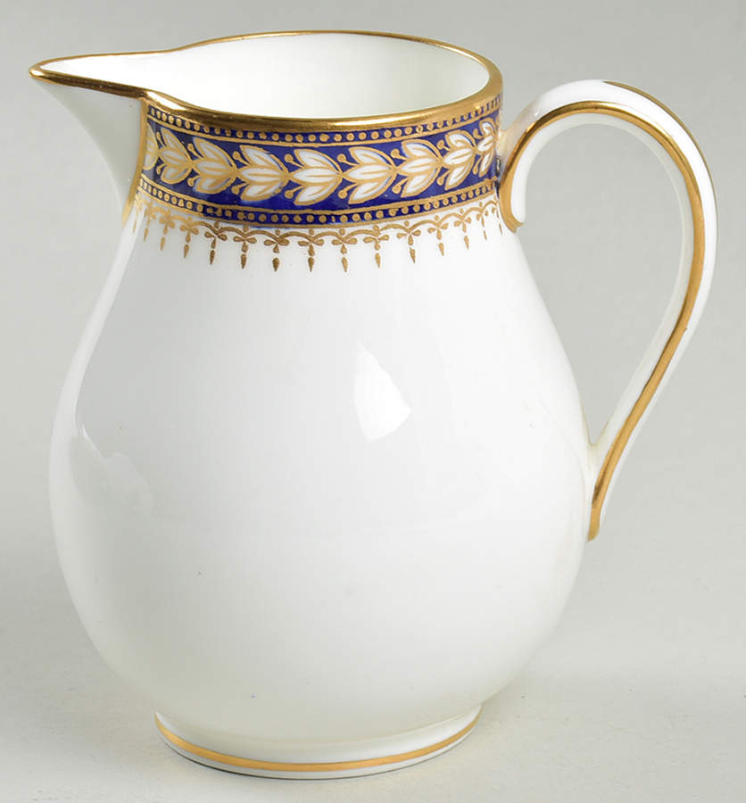 X7860 Creamer by Wedgwood-1