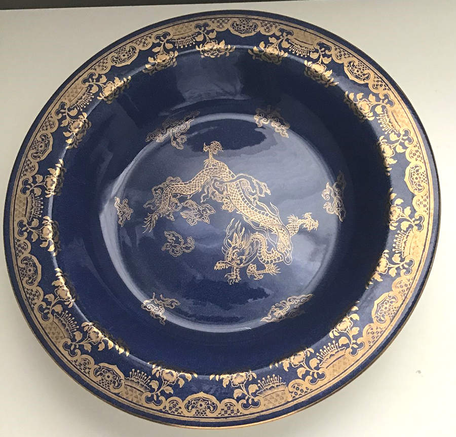 X9540 12" Deep Round Platter by Wedgwood-1
