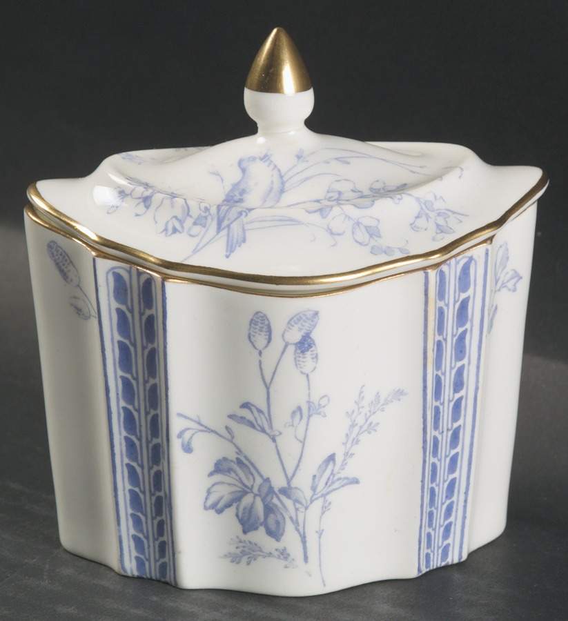 Y2715 Sugar Bowl & Lid by Wedgwood-1