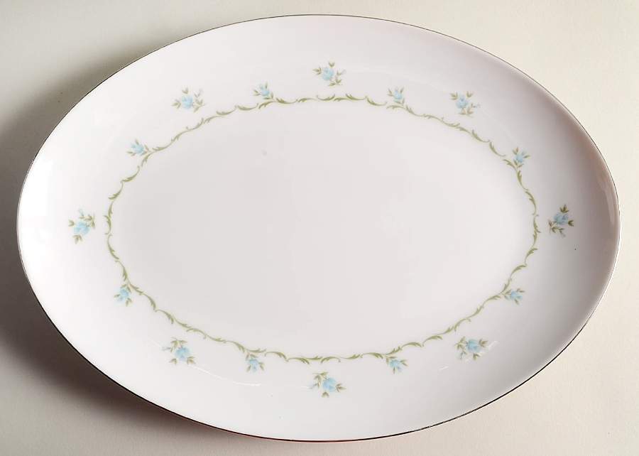 Abby 14" Oval Serving Platter by Wyndham-1