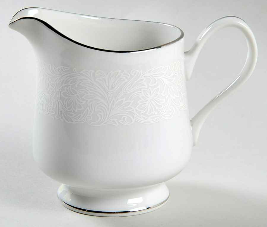 Bridal Lace Creamer by Wyndham-1