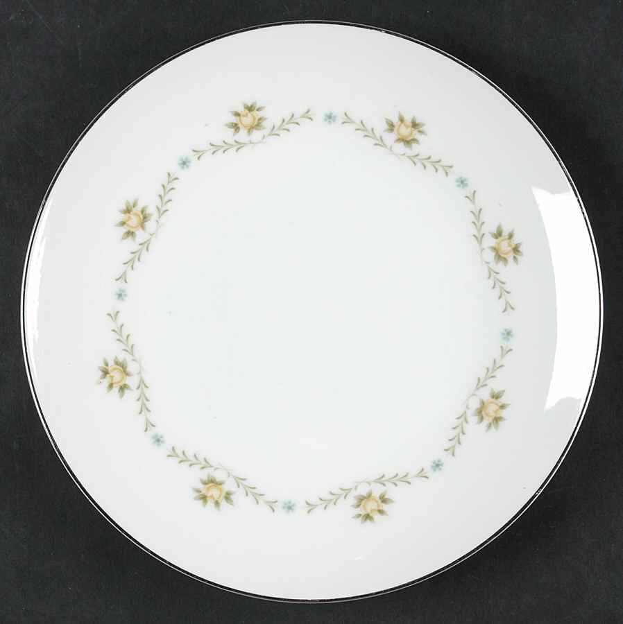 Buttercup Salad Plate by Wyndham-1