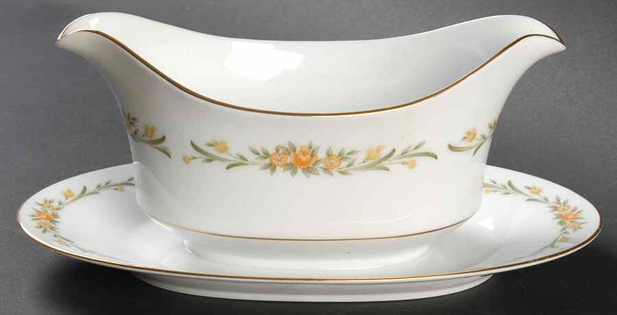Dulcet Gravy Boat with Attached Underplate by Wyndham-1