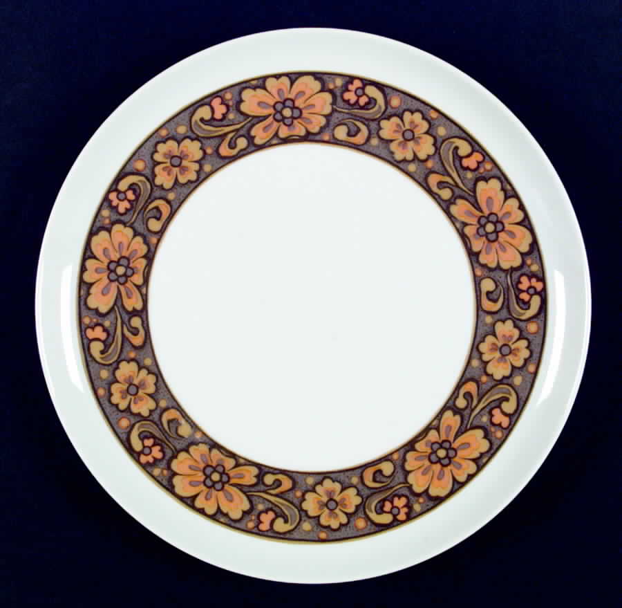 Flores Dinner Plate by Wyndham-1
