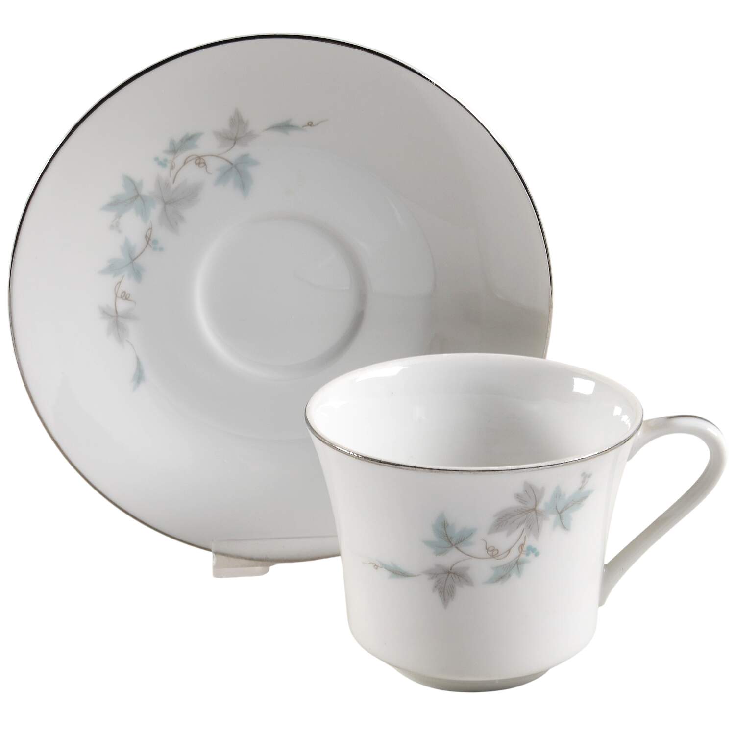 June Flat Cup & Saucer Set by Wyndham-1