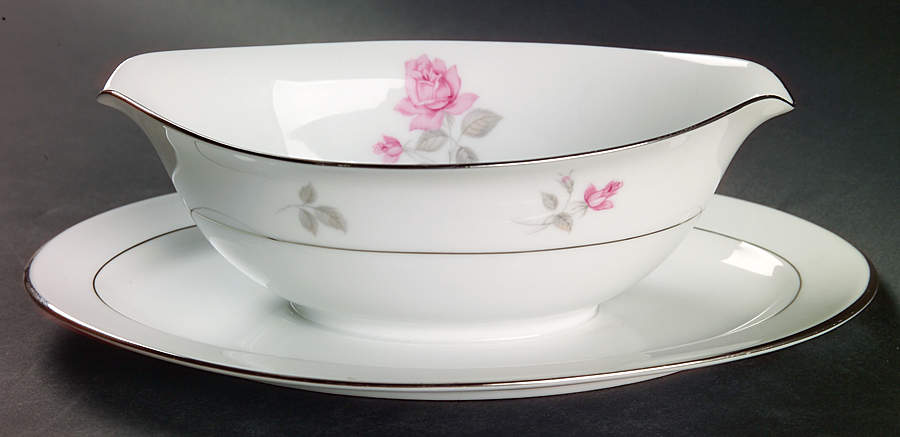 Maxine Gravy Boat with Attached Underplate by Wyndham-1