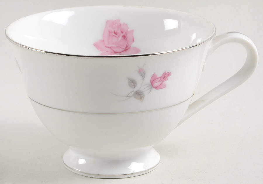 Maxine Footed Cup by Wyndham-1