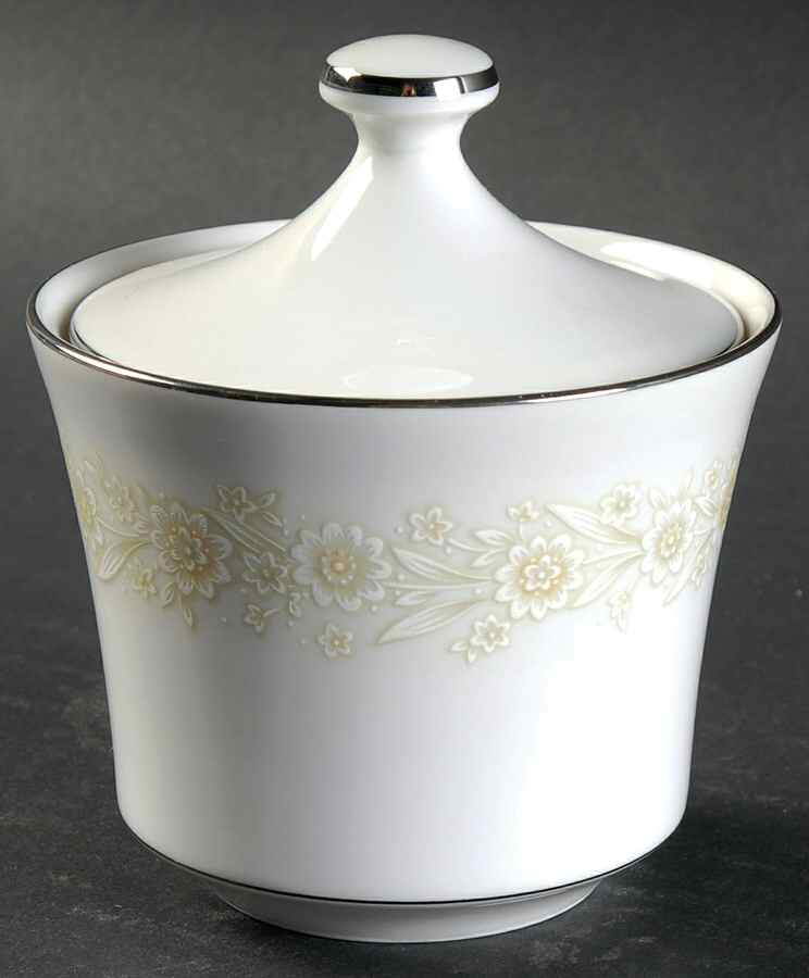 Meadow Dale Sugar Bowl & Lid by Wyndham-1
