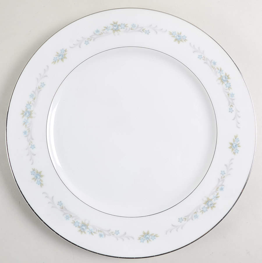 Melody Dinner Plate by Wyndham-1
