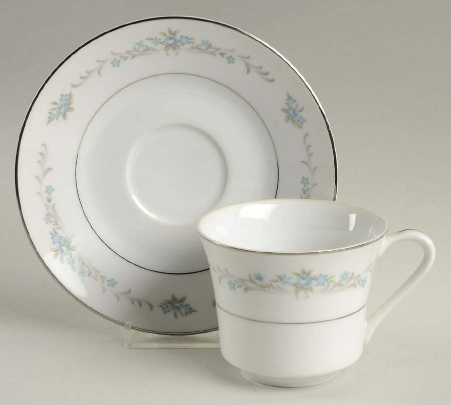 Melody Flat Cup & Saucer Set by Wyndham-1