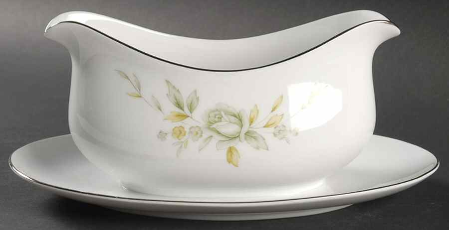 Melrose Gravy Boat with Attached Underplate by Wyndham-1