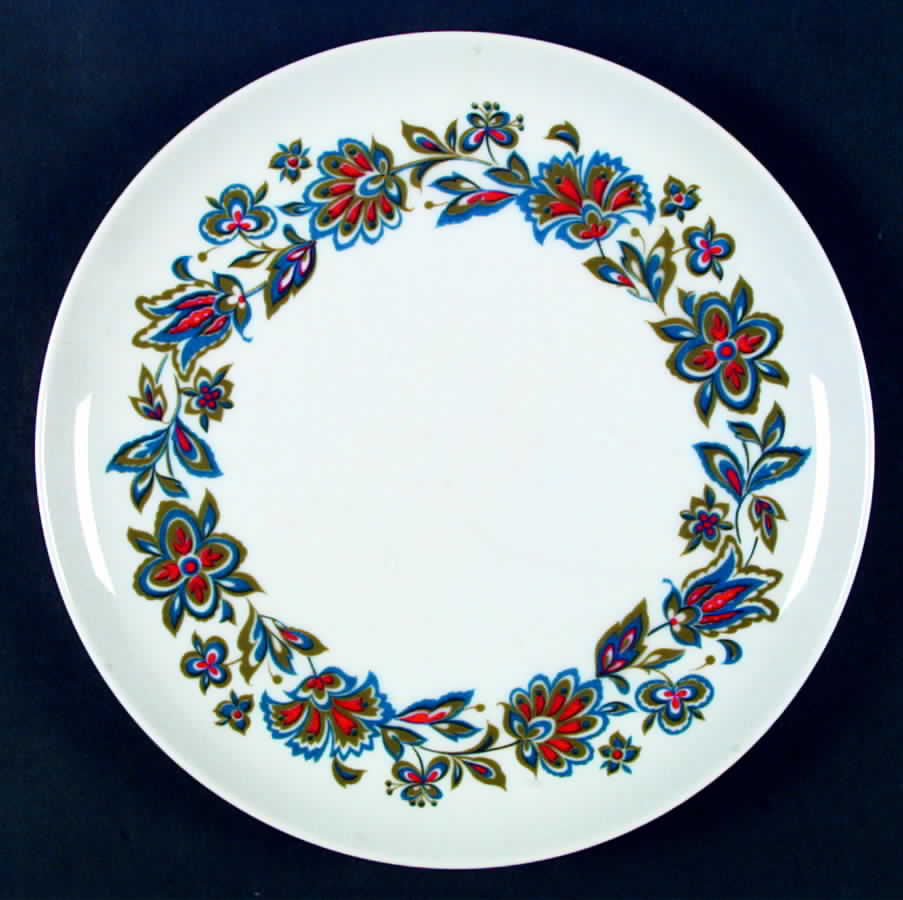 Nordic Garden Dinner Plate by Wyndham-1