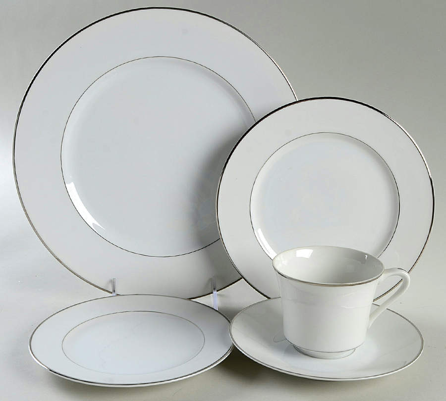 Prelude 5 Piece Place Setting by Wyndham-1