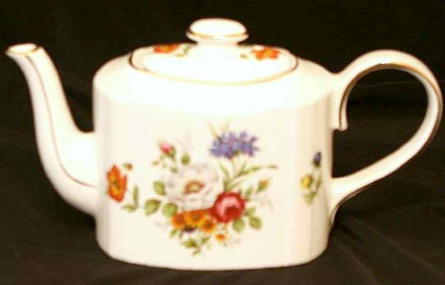 6037 Teapot & Lid by Arthur Wood-1