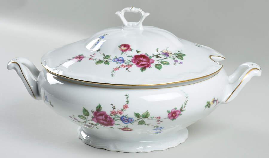 Sheraton Rose Round Covered Vegetable by Wawel-1