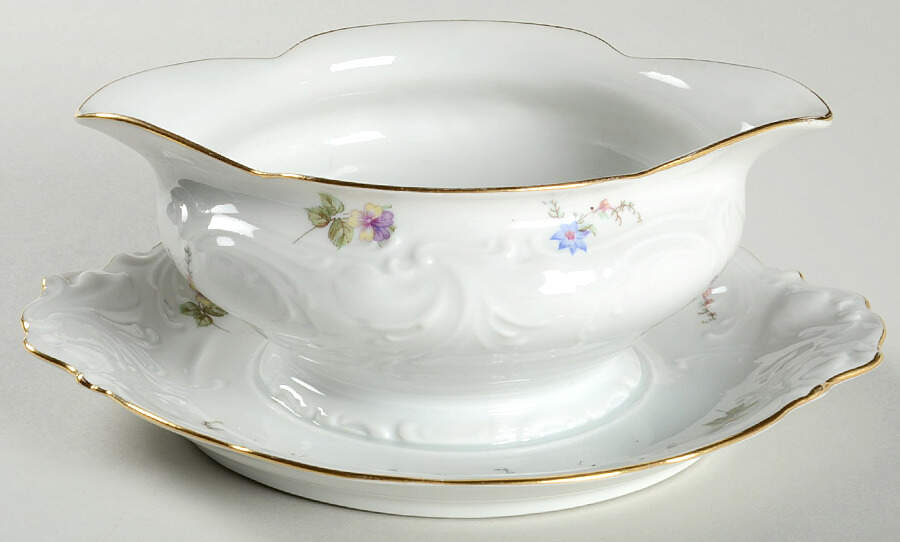 Sheraton Rose Gravy Boat with Attached Underplate by Wawel-1