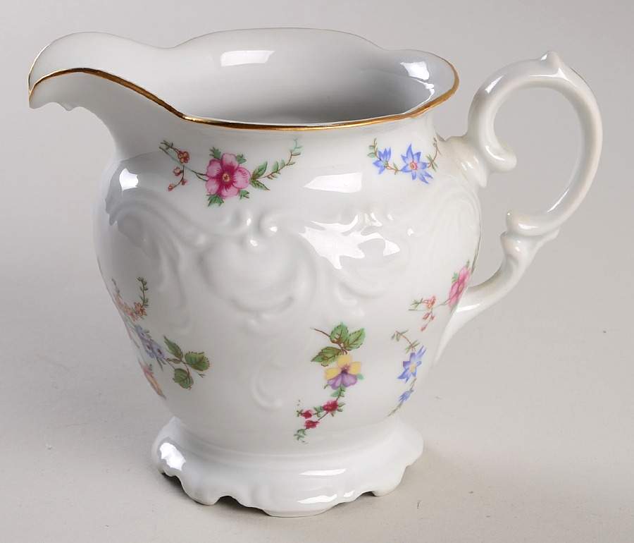 Sheraton Rose Creamer by Wawel-1