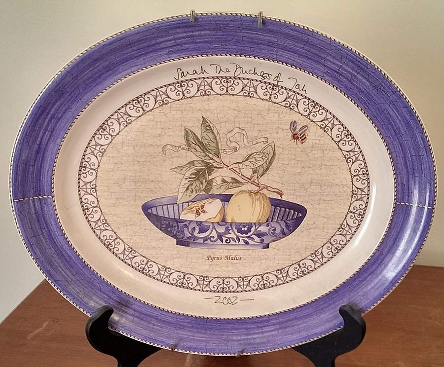Sarah's Garden 2002 Signed Special Edition 16" Oval Platter by Wedgwood-1