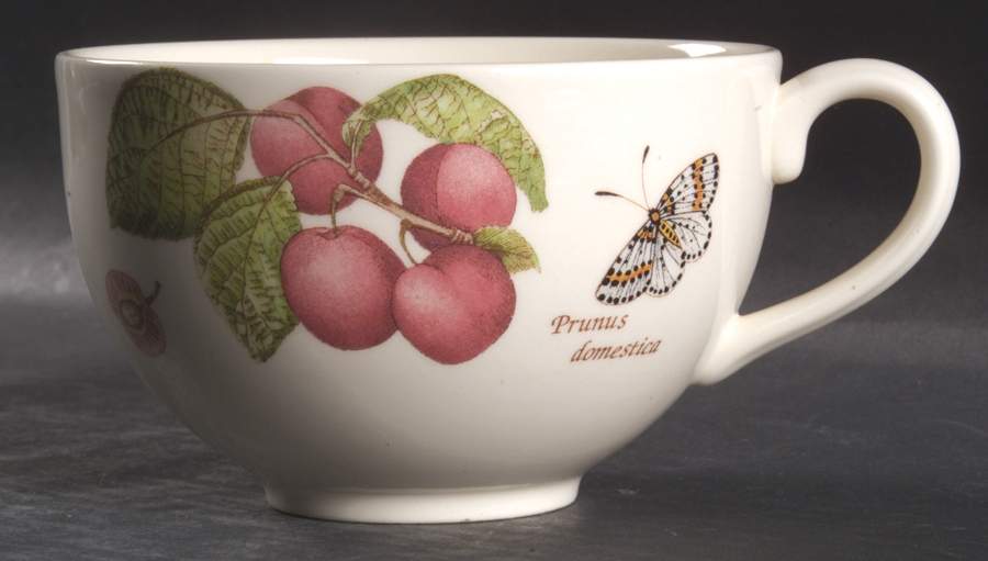 Sarah's Garden Jumbo Cup by Wedgwood-1