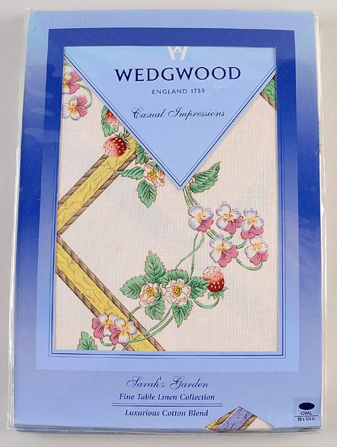 Sarah's Garden 68" X 104" Oval Tablecloth by Wedgwood-1